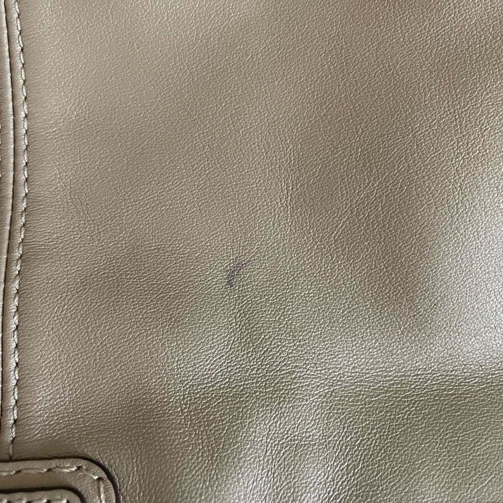 Coach#F19456 leather tote/shoulder bag - Picture 4 of 5